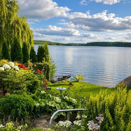 Dom Nad Jeziorem 9 Na 2 Mazury Kownatki